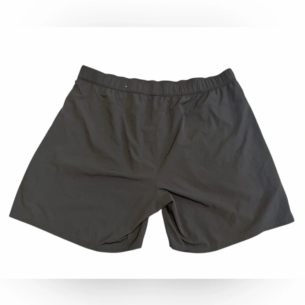 Old Navy Men’s Essential Woven Workout Shorts 7 Inch Inseam